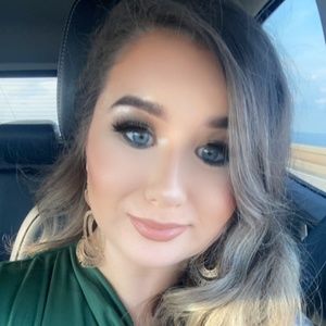 Meet your Posher, Kat